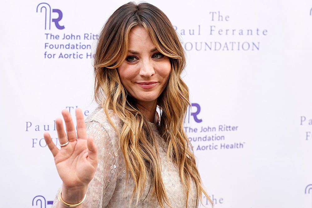 Chris Pizzello : Kaley Cuoco